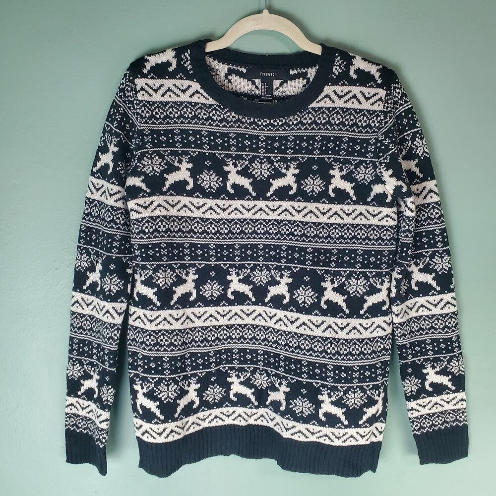 Forever 21 Womens Black White Fair Isle Reindeer Christmas Sweater Size Small